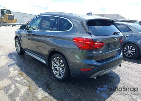 2017 BMW X1 xDrive28I z USA, uszkodzony, nr VIN WBXHT3Z38H4A55086